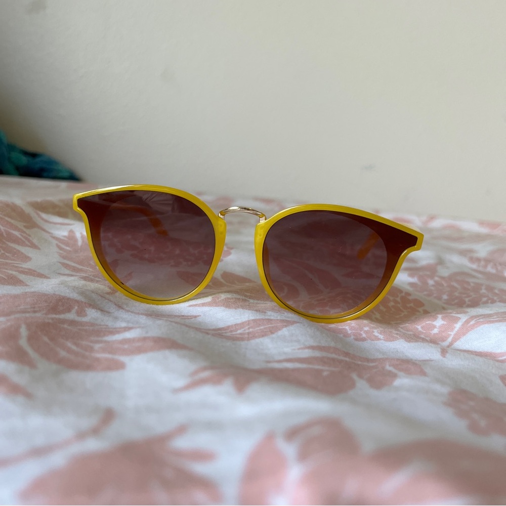 Yellow Round Cat Eye Sunglasses